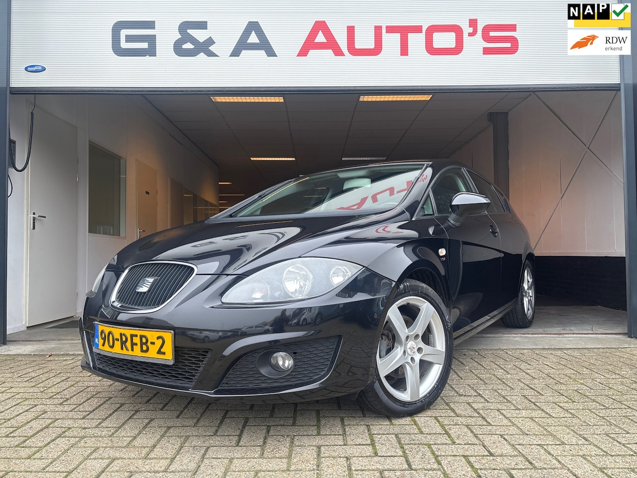 Seat Leon - 1.8 TFSI Sport / NAVI / CRUISE / ELLEKT-PAKKET / AC / NAP - AutoWereld.nl