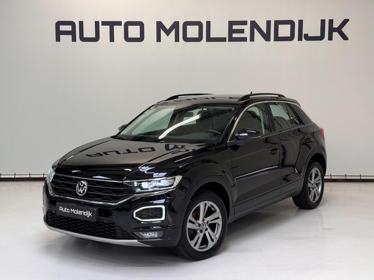 Volkswagen T-Roc - 1.0 TSI 116 PK Navi / LED / Adaptive Cruise / Stoelverw. - AutoWereld.nl