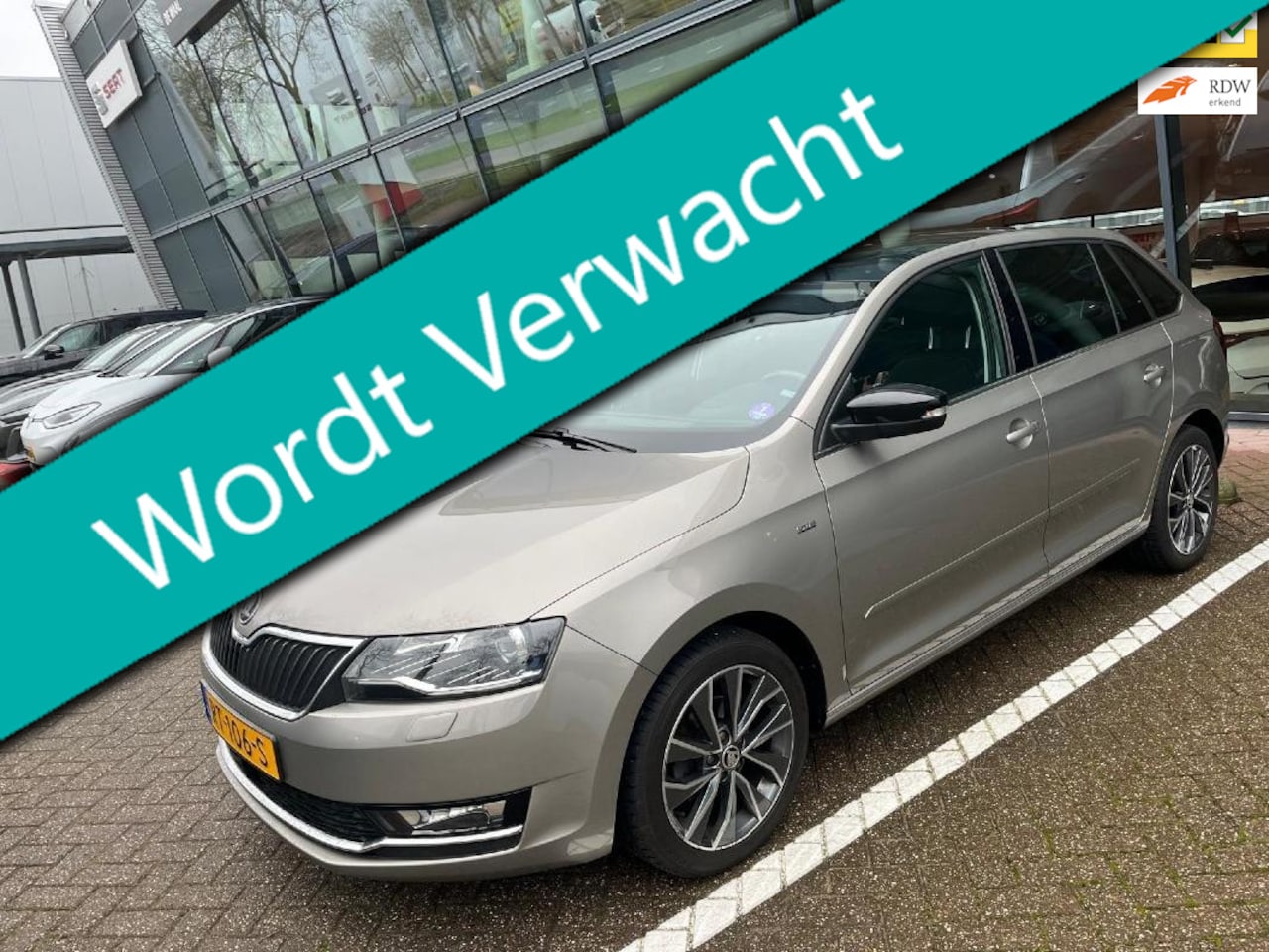 Skoda Rapid Spaceback - 1.0 TSI Greentech 95pk 1e eig. Clima Navi Trekhaak Xenon - AutoWereld.nl