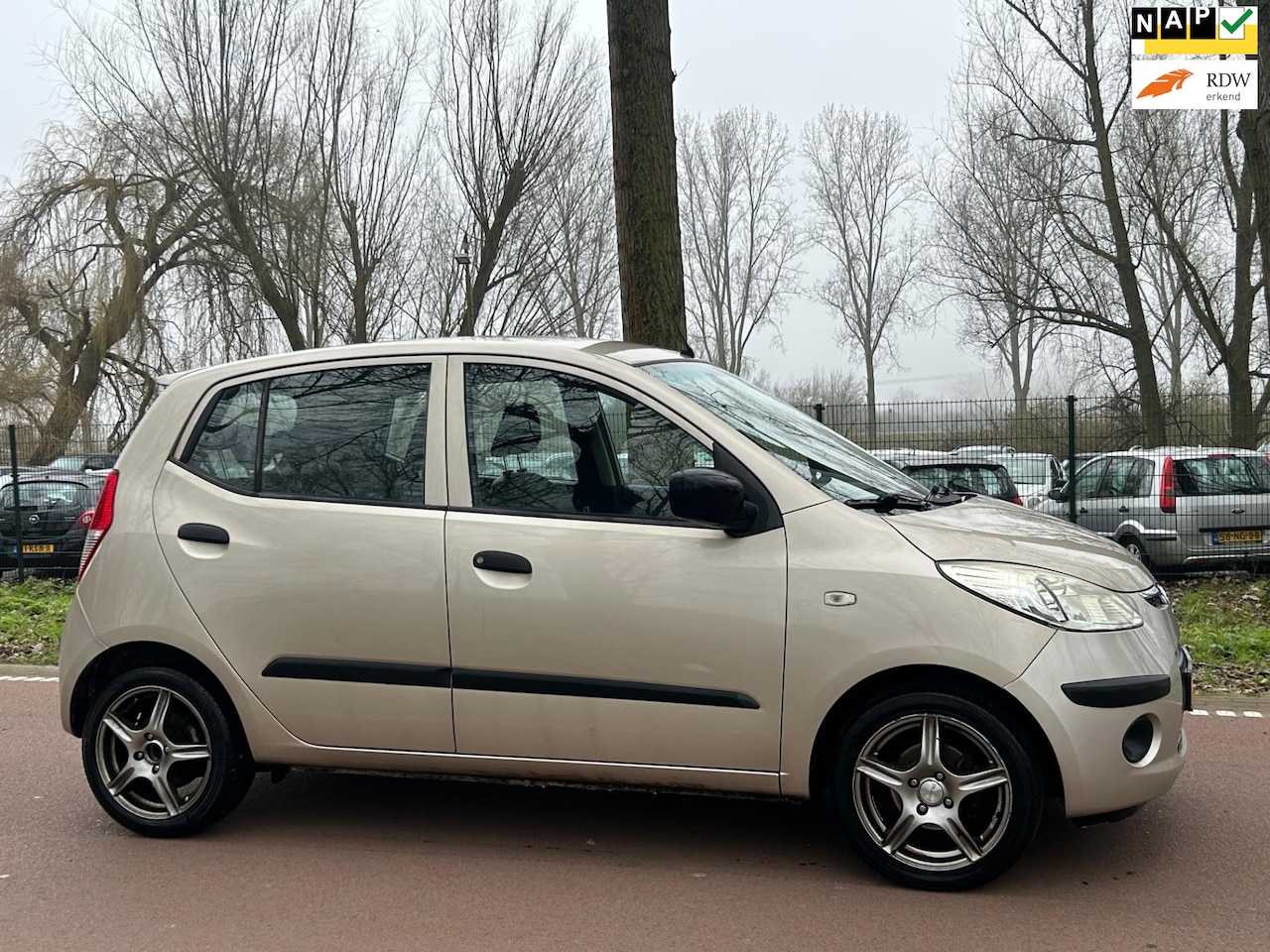 Hyundai i10 - 1.1 Active Cool AIRCO!APK!ZUING!KOOPJE! - AutoWereld.nl