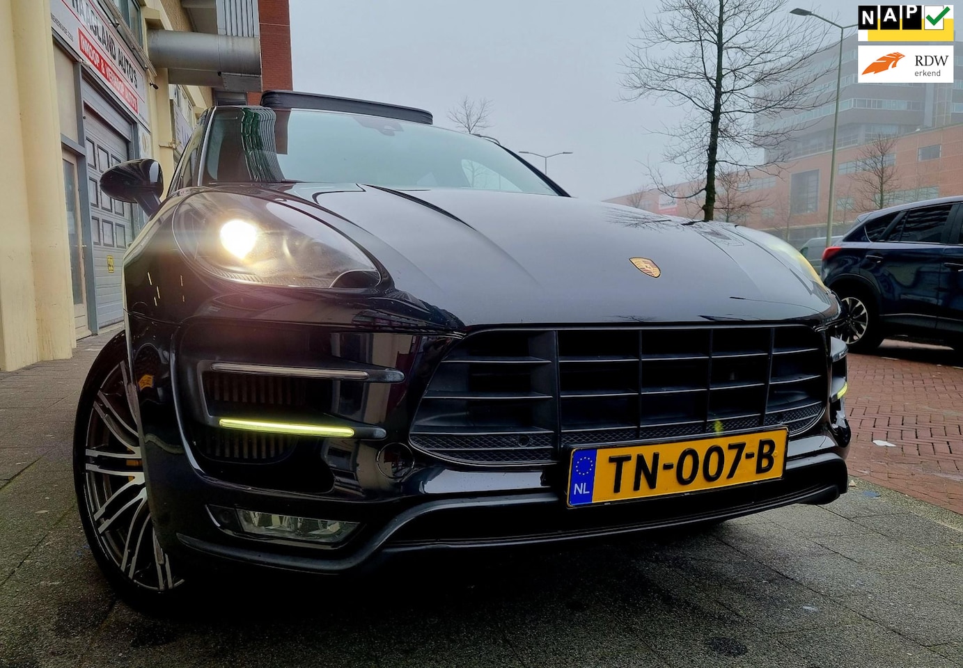 Porsche Macan - 3.6 Turbo Panodak Leer Keyless Full Option - AutoWereld.nl