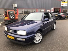 Volkswagen Golf Cabriolet - 1.8 // E. RAMEN / S VLG / YOUNGTIMER / NAP