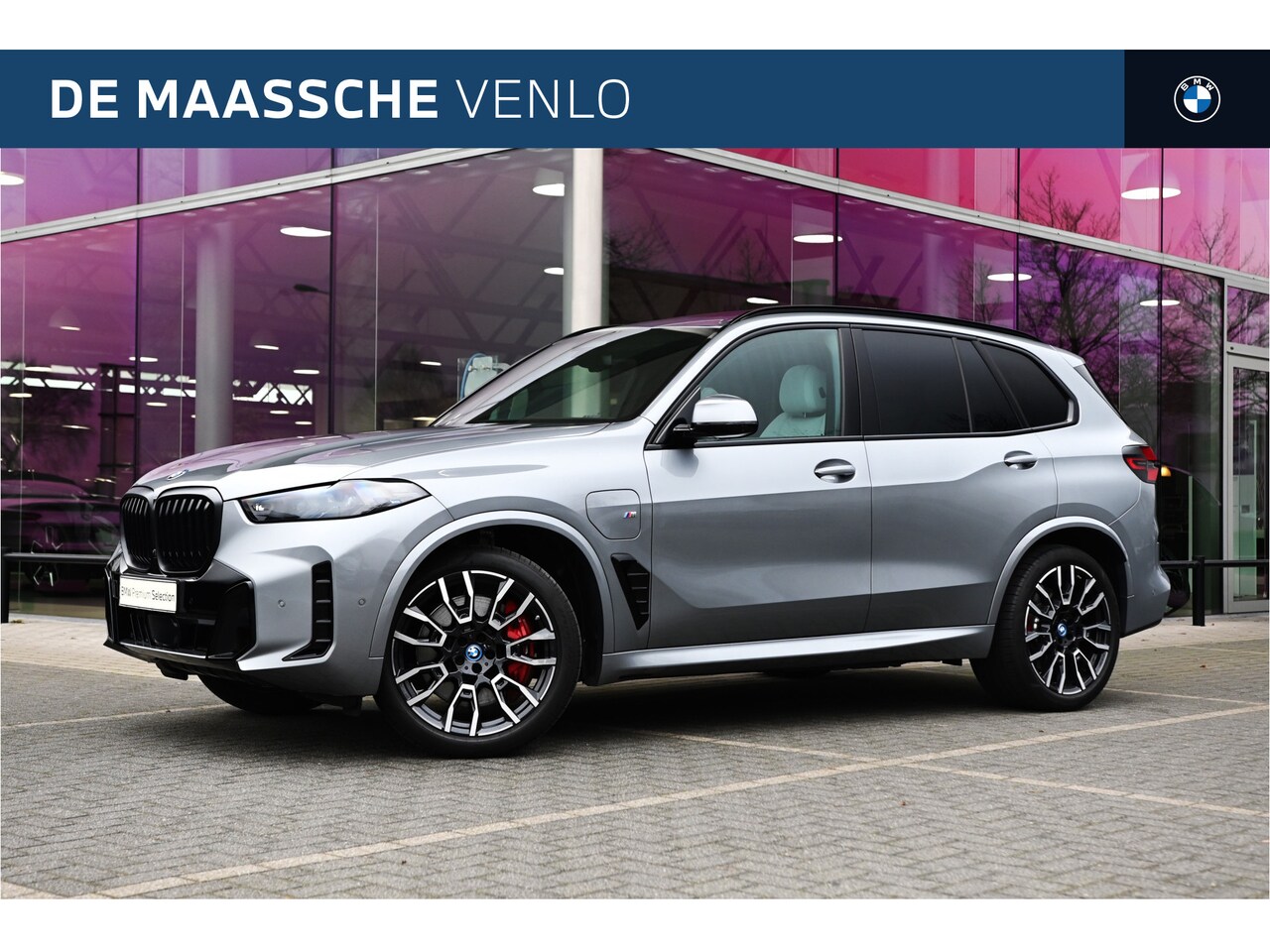 BMW X5 - xDrive50e High Executive M Sport Automaat / Panoramadak / Trekhaak / Adaptief onderstel / - AutoWereld.nl