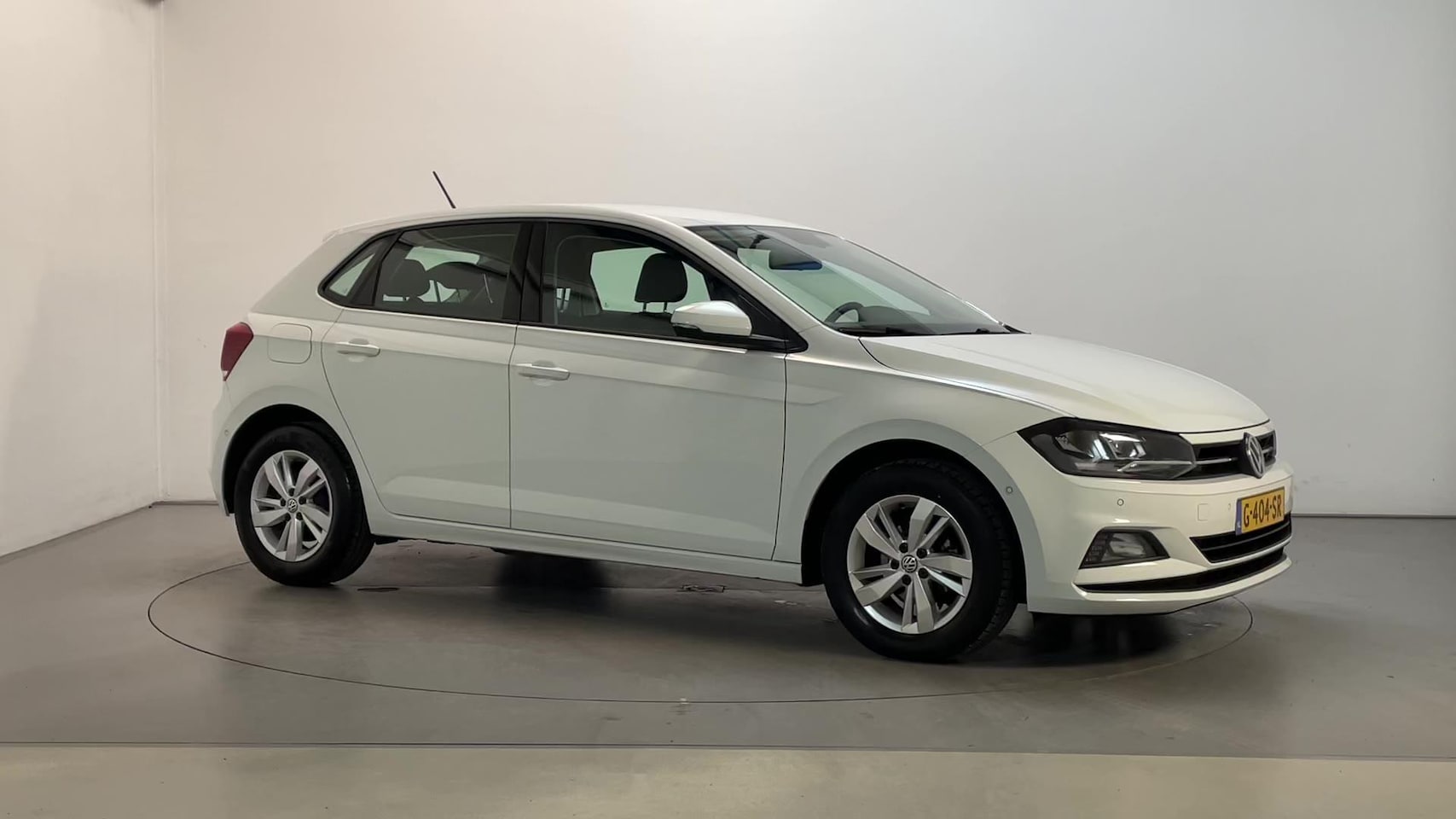 Volkswagen Polo - 1.0 TSI Comfortline Business Parkeersensoren Climate Control Adaptive Cruise - AutoWereld.nl