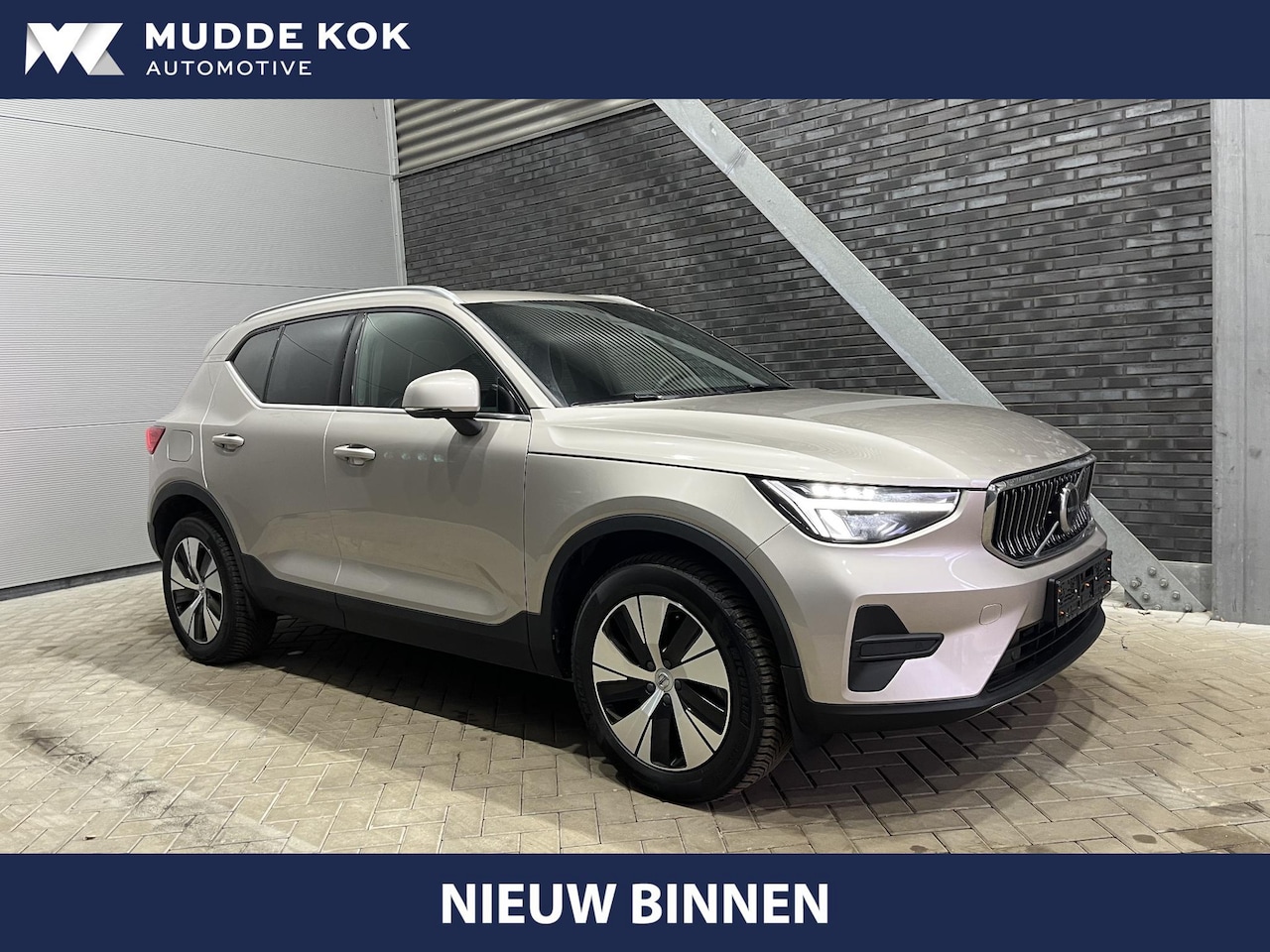 Volvo XC40 - T5 Plug-in hybrid Plus Bright | harman/kardon | ACC | Trekhaak | 360° Camera | BLIS | Stoe - AutoWereld.nl