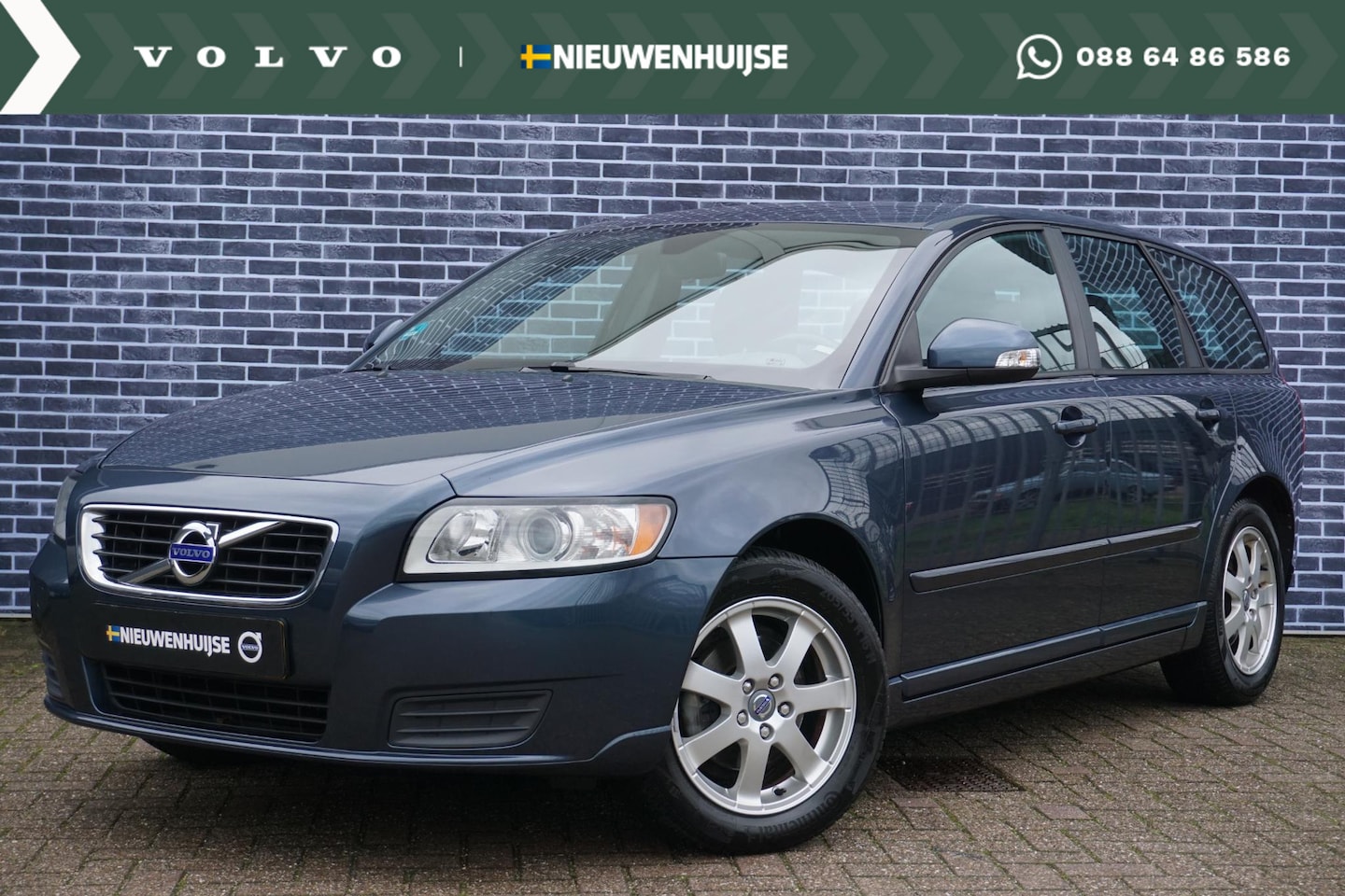 Volvo V50 - 2.0 Advantage | Trekhaak | Climate Controle | All Season | 100% Onderhouden | - AutoWereld.nl