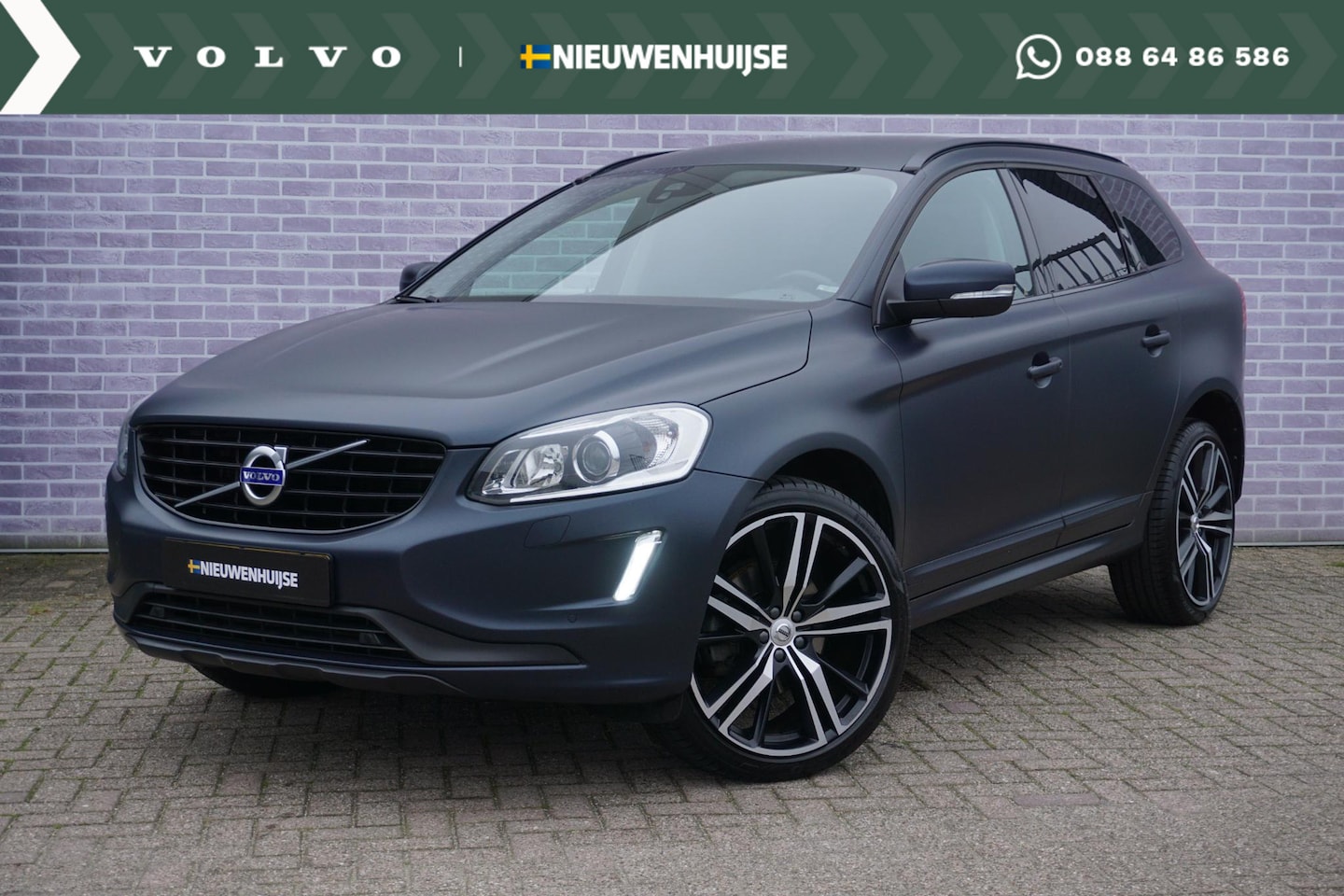 Volvo XC60 - 2.0 T5 AWD Polar+ | Uniek! | Trekhaak |20'' Lichtmetalen velgen | Leder | Achteruitrij cam - AutoWereld.nl