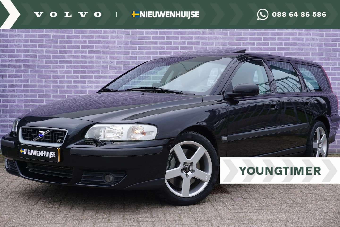 Volvo V70 - 2.5 R AWD 300pk | 7 persoons | Youngtimer | Sport leder | Trekhaak | verwarmde voorstoelen - AutoWereld.nl