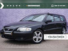 Volvo V70 - 2.5 R AWD 300pk | 7 persoons | Youngtimer | Sport leder | Trekhaak | verwarmde voorstoelen