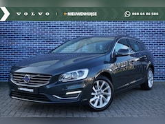 Volvo V60 - 2.0 D3 Momentum | Trekhaak | Leder | Bi-Xenon | Stoelverwarming | Family line | High perfo