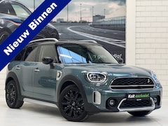 MINI Countryman - 2.0 Cooper S E ALL4 ALL4 220 PK Automaat / Plug In / Panoramadak / Leder Cross Punch Int /