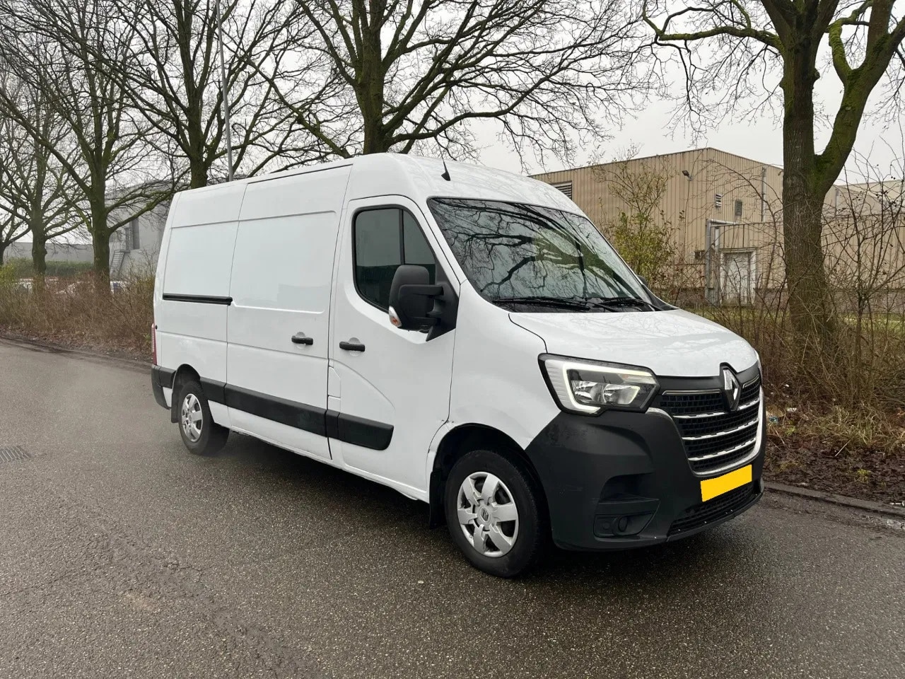 Renault Master - 2.3 dCi * L2H2 *AIRCO * NAVI * CAMERA * 135 pk - AutoWereld.nl