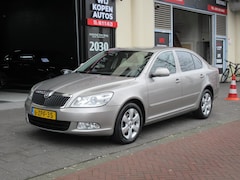 Skoda Octavia - 1.4 TSI Ambition Automaat Airco PDC