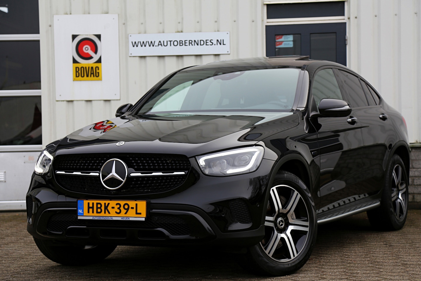 Mercedes-Benz GLC-klasse Coupé - 300e 4MATIC PHEV Plug in hybride*Perfect Onderh.*BTW*1ste Eig*Luchtvering/Dak/Elek. Trekha - AutoWereld.nl