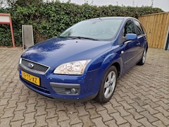 Ford Focus - 1.6-16V Futura/STOELVERWARMING/AIRCO