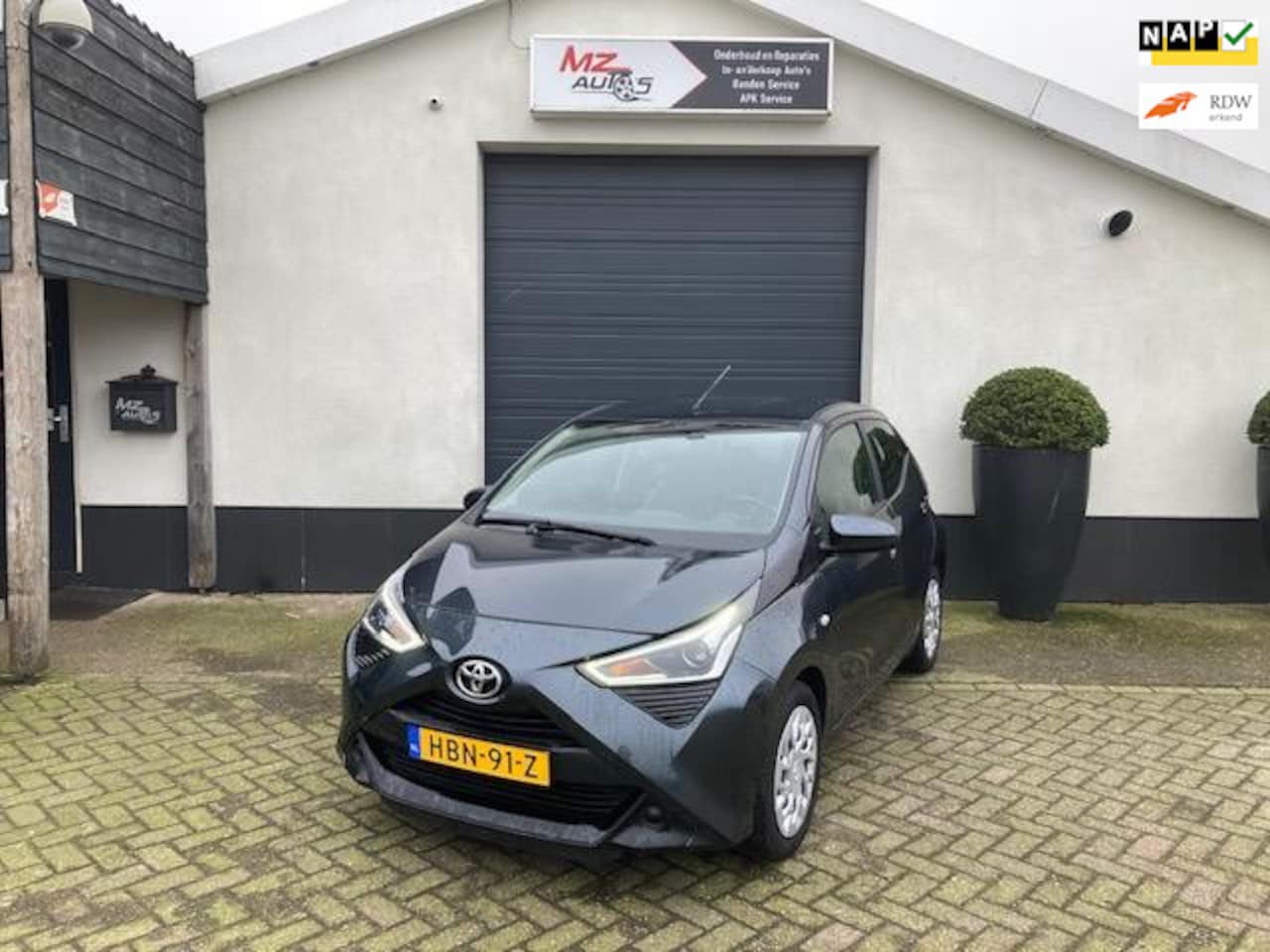 Toyota Aygo - 1.0 VVT-i x-play 1.0 VVT-i x-play - AutoWereld.nl