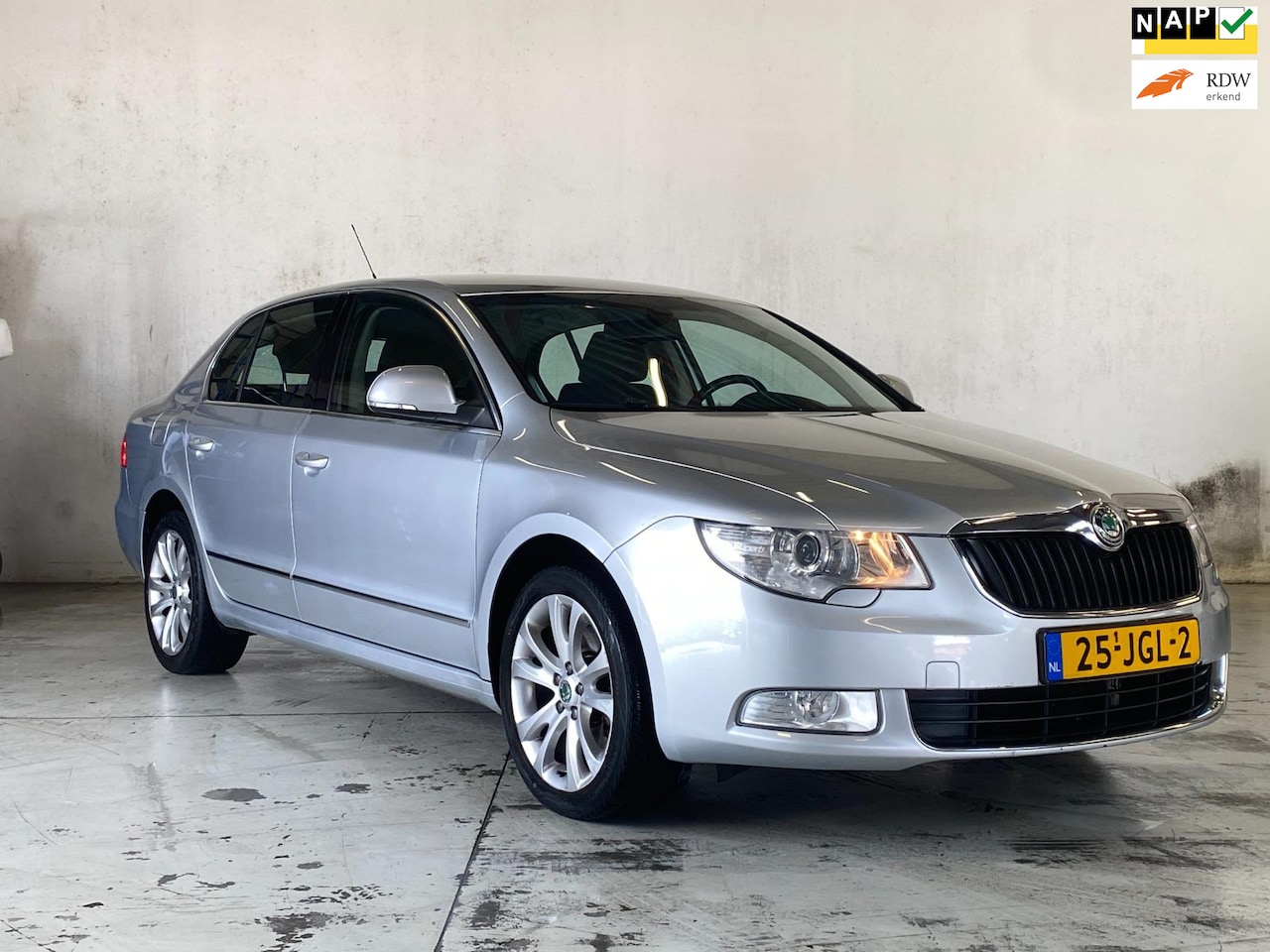 Skoda Superb - 1.4 TSI Comfort 1.4 TSI Comfort - AutoWereld.nl