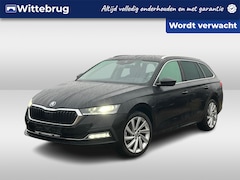 Skoda Octavia Combi - 1.4 TSI iV 204PK PHEV Style / Matrix LED / Stuur + Stoelverwarming V+A / Head-Up Display /