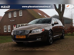 Volvo V70 - 1.6 D2 Kinetic Aut. | Stoelverwarming | Luxe Leder | Trekhaak | Volledige Historie | NL. A