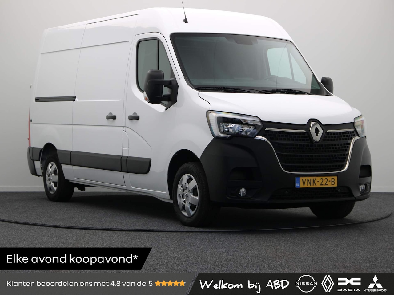 Renault Master - T35 2.3 dCi 135 L2H2 Comfort | Laadruimtebetimmering | Trekhaak | Parkeersensoren achter | - AutoWereld.nl