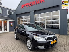 Skoda Octavia Combi - 1.2 TSI Elegance Business Line / Lader / Xenon / trekhaak / NL Auto met NAP