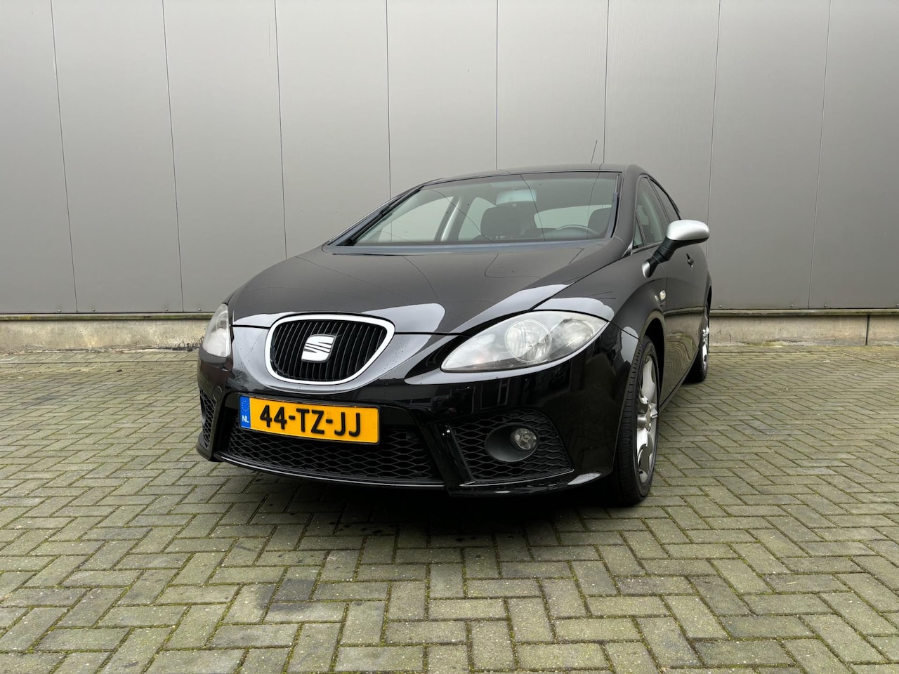 Seat Leon - 2.0 TFSI FR 2.0 TFSI FR - AutoWereld.nl