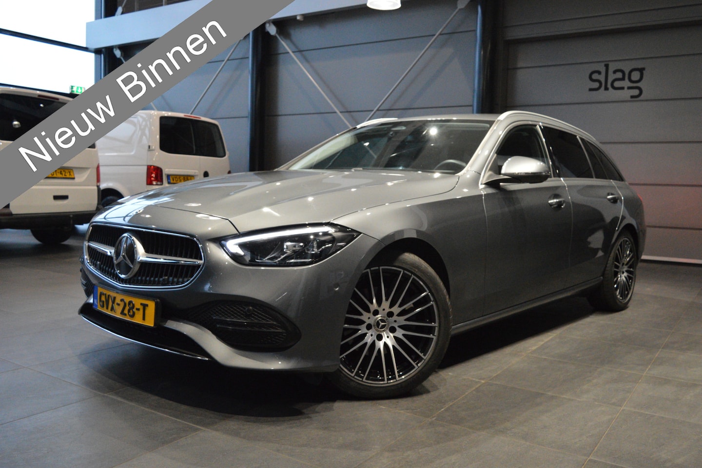 Mercedes-Benz C-klasse Estate - 180 Luxury Line navi clima led camera trekhaak 18 inch !! - AutoWereld.nl