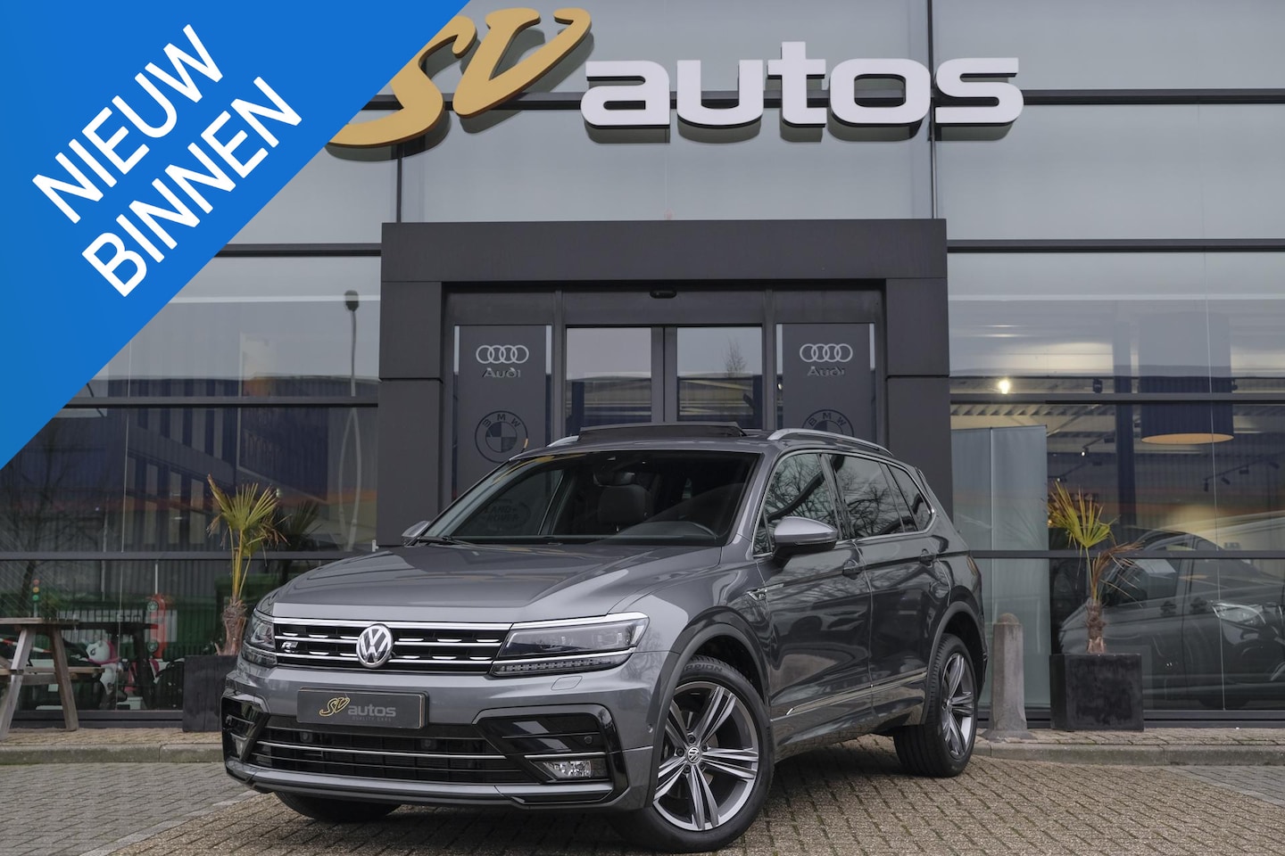 Volkswagen Tiguan Allspace - 1.5 TSI R-line 7-persoons Panoramadak Virtual cockpit Stoelverwarming Adaptive cruise 19" - AutoWereld.nl