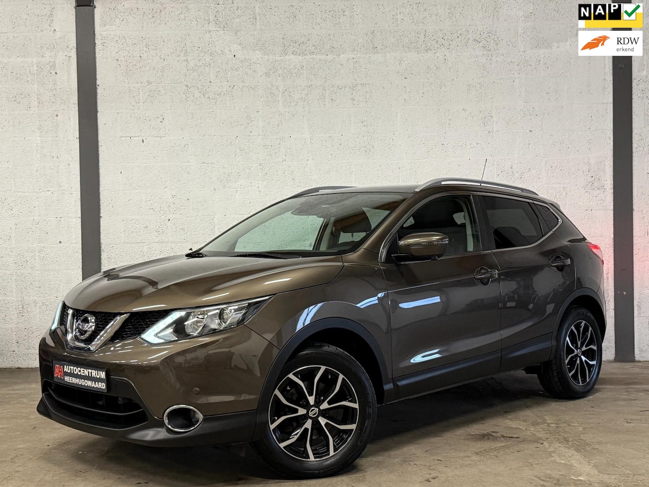 Nissan Qashqai - 1.2 Connect Edition Pano|360|Trekhaak|Navi|Cruise|Dealer Onderhouden !! - AutoWereld.nl