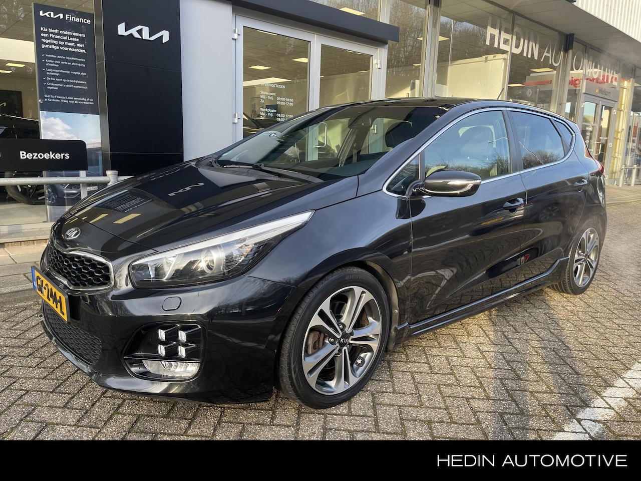 Kia Cee'd - 120PK T-GDi GT-Line | 5 DEURS | PANORAMADAK | STOELVERWARMING | CAMERA | - AutoWereld.nl