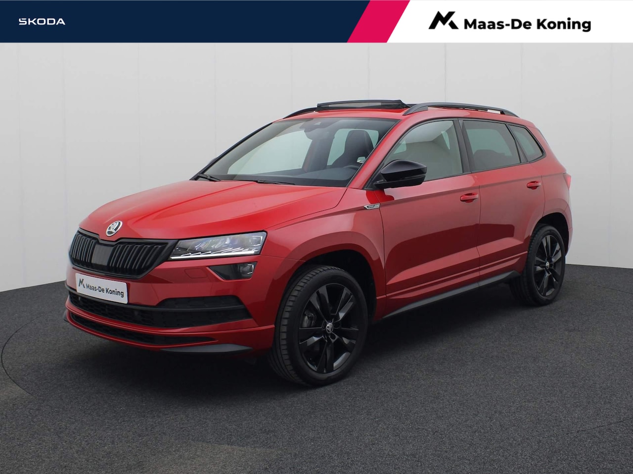 Skoda Karoq - 1.5TSI/150PK Sportline DSG · Panoramadak · Navigatie · Parkeersensoren + camera - AutoWereld.nl