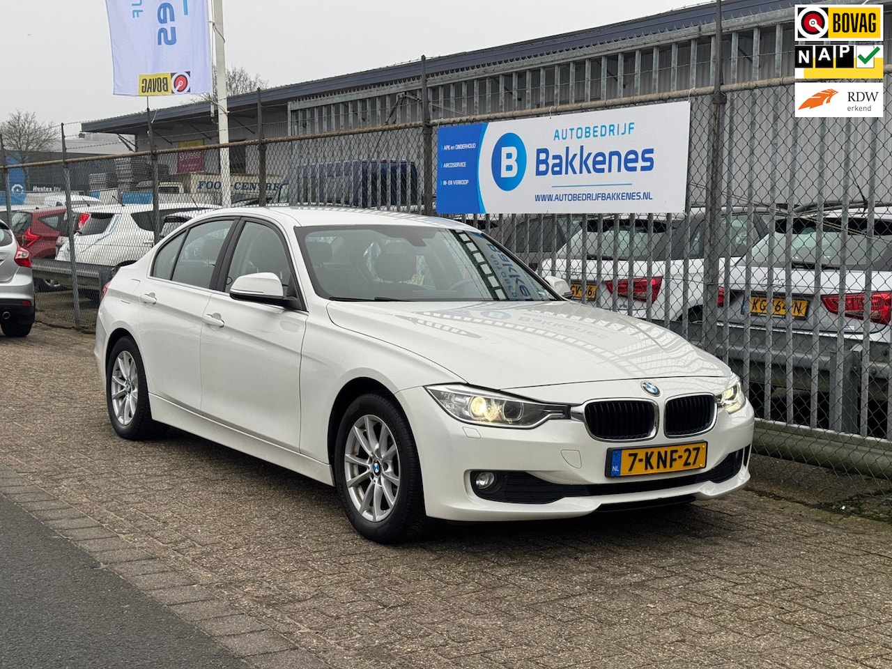 BMW 3-serie - 320i EffDyn High Exec. | Automaat | NAP | - AutoWereld.nl