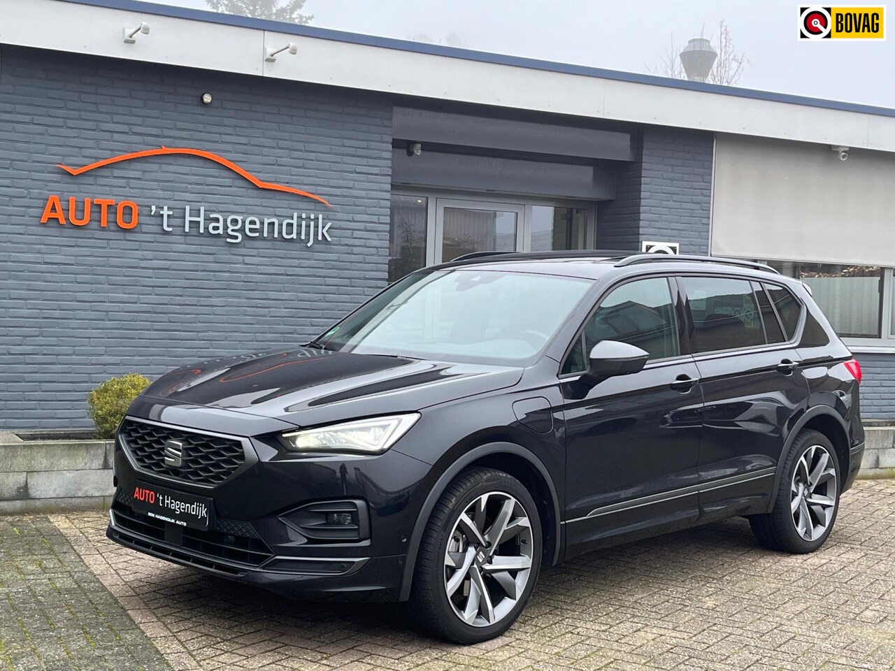 Seat Tarraco - 1.4 TSI e-Hybrid PHEV FR 245PK 1EIG pano trekh - AutoWereld.nl