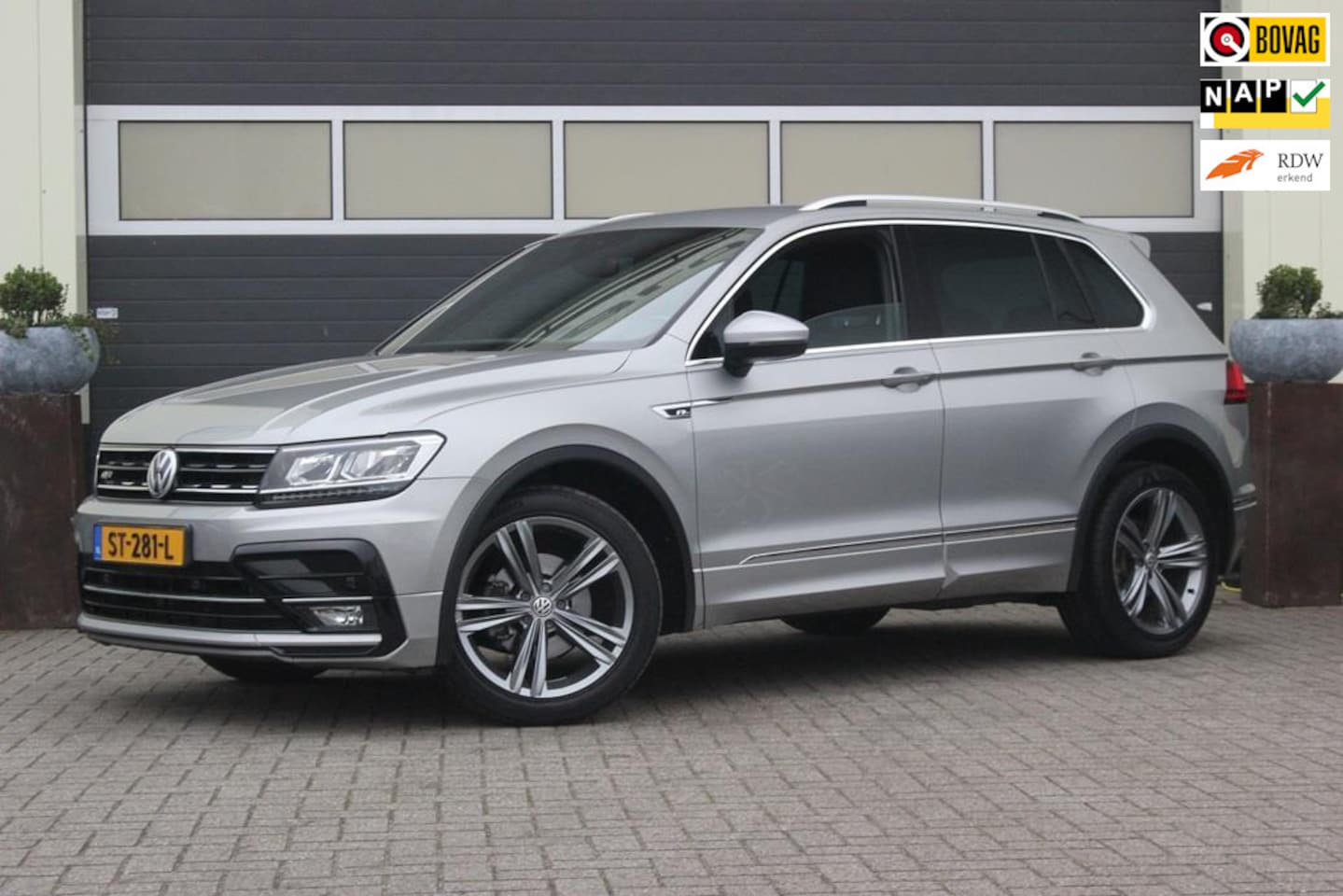 Volkswagen Tiguan - 1.4 TSI ACT Highline Business R | Carplay | R-Line | - AutoWereld.nl