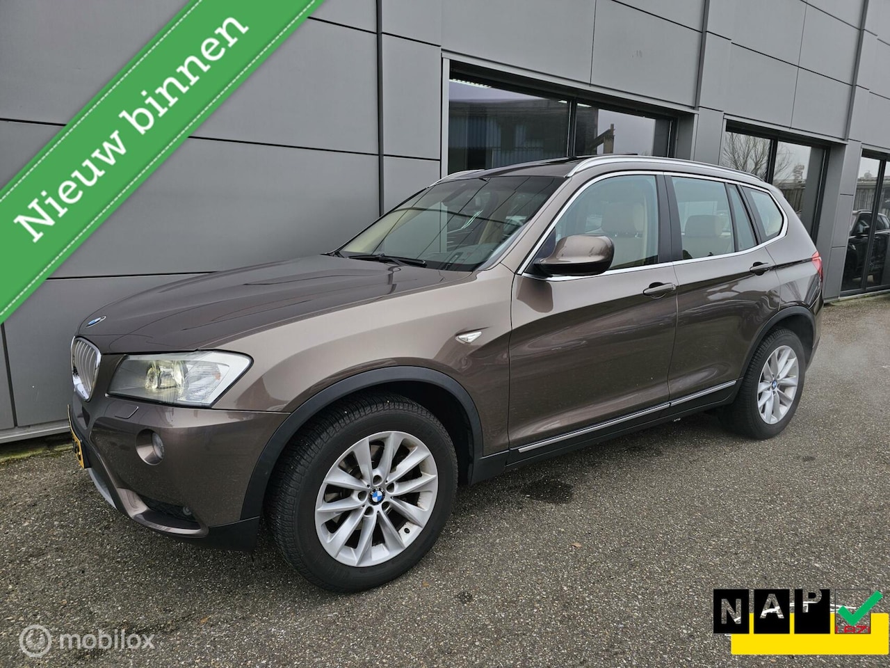 BMW X3 - xDrive28i High Executive Panorama/Navi/PDC/6 in lijn - AutoWereld.nl