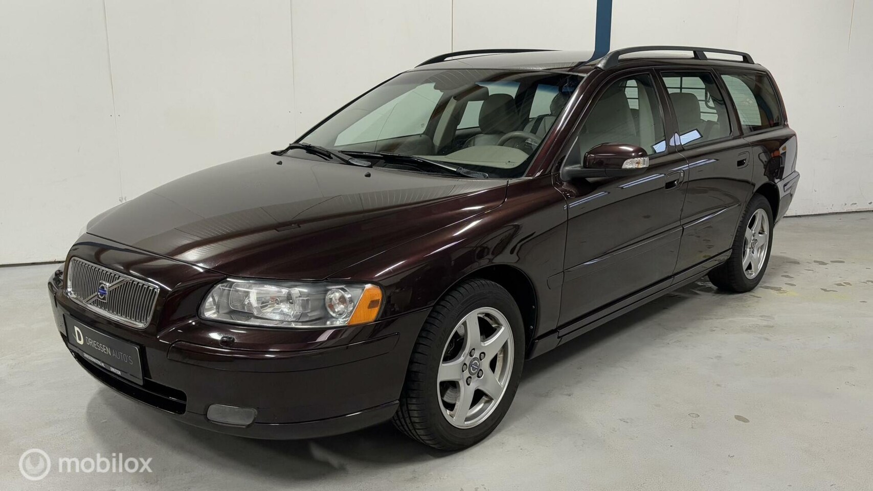 Volvo V70 - 2.4 Edition DEALER HISTORIE / LEER / 170PK - AutoWereld.nl