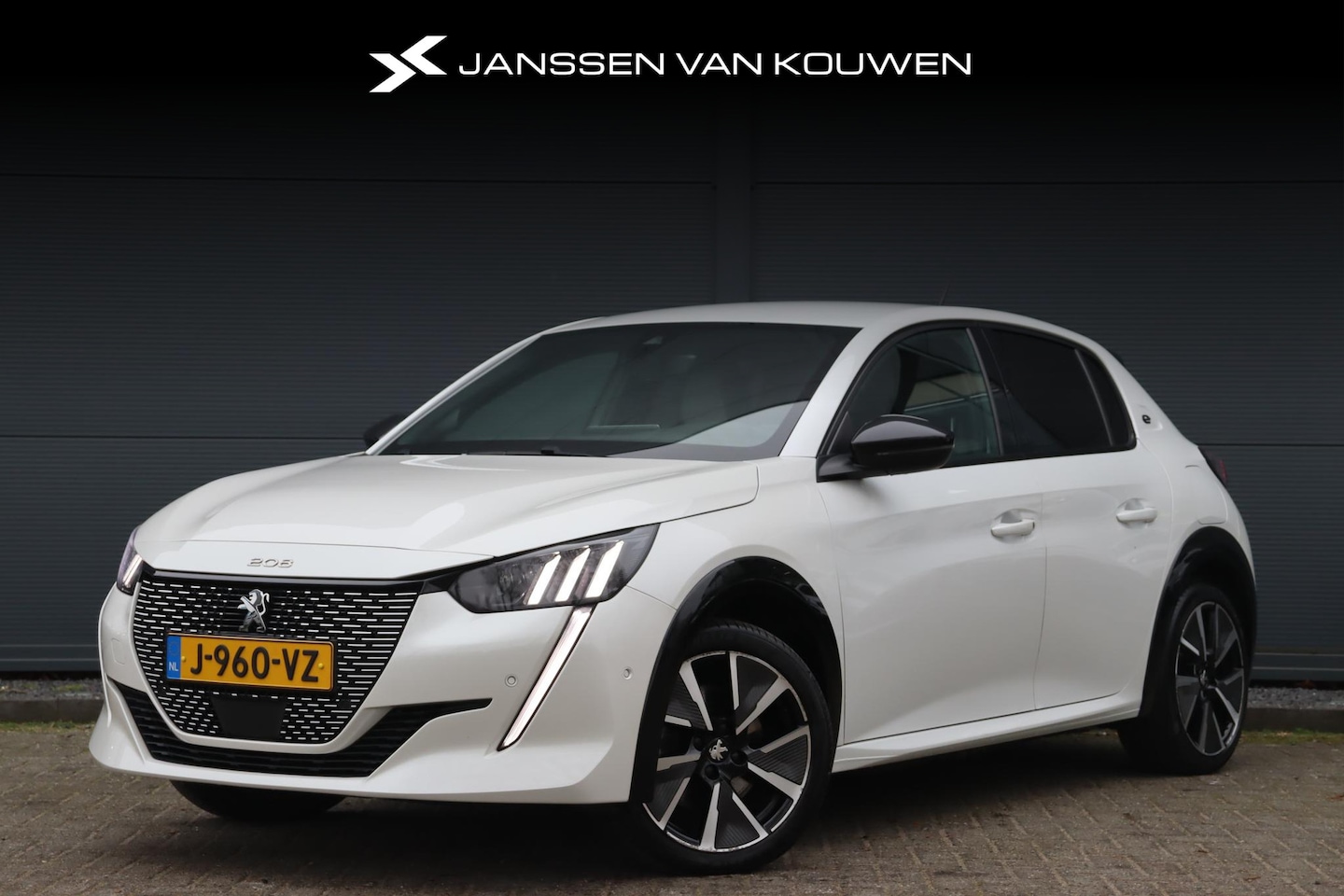 Peugeot e-208 - EV GT 350 50 kWh Stoelverwarming 17" Achteruitrijcamera - AutoWereld.nl