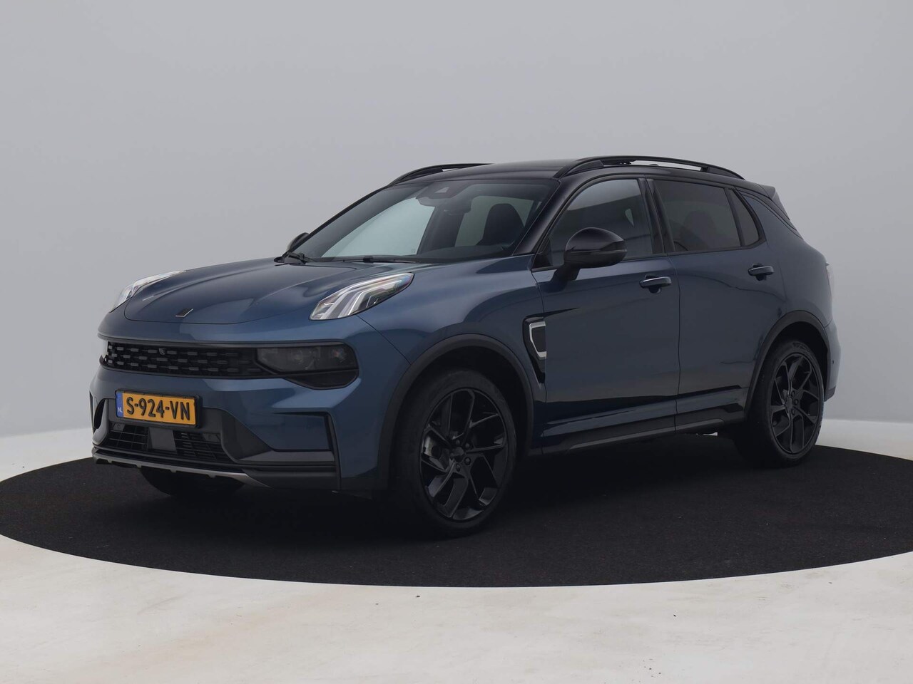 Lynk & Co 01 - 1.5 Plug-in Hybrid | 360° | BLACK | ZWARTE HEMEL | NLD AUTO - AutoWereld.nl