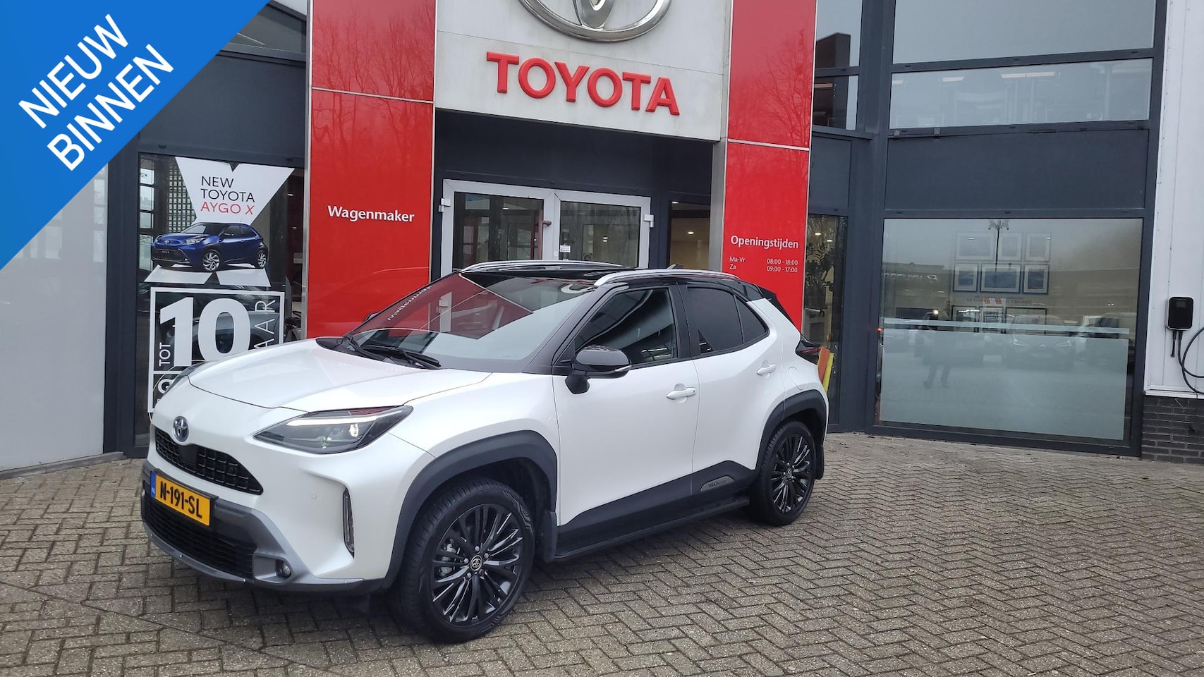 Toyota Yaris Cross - 1.5 Hybrid Adventure Trekhaak 4 Seizoenen banden - AutoWereld.nl