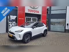 Toyota Yaris Cross - 1.5 Hybrid Adventure Trekhaak 4 Seizoenen banden