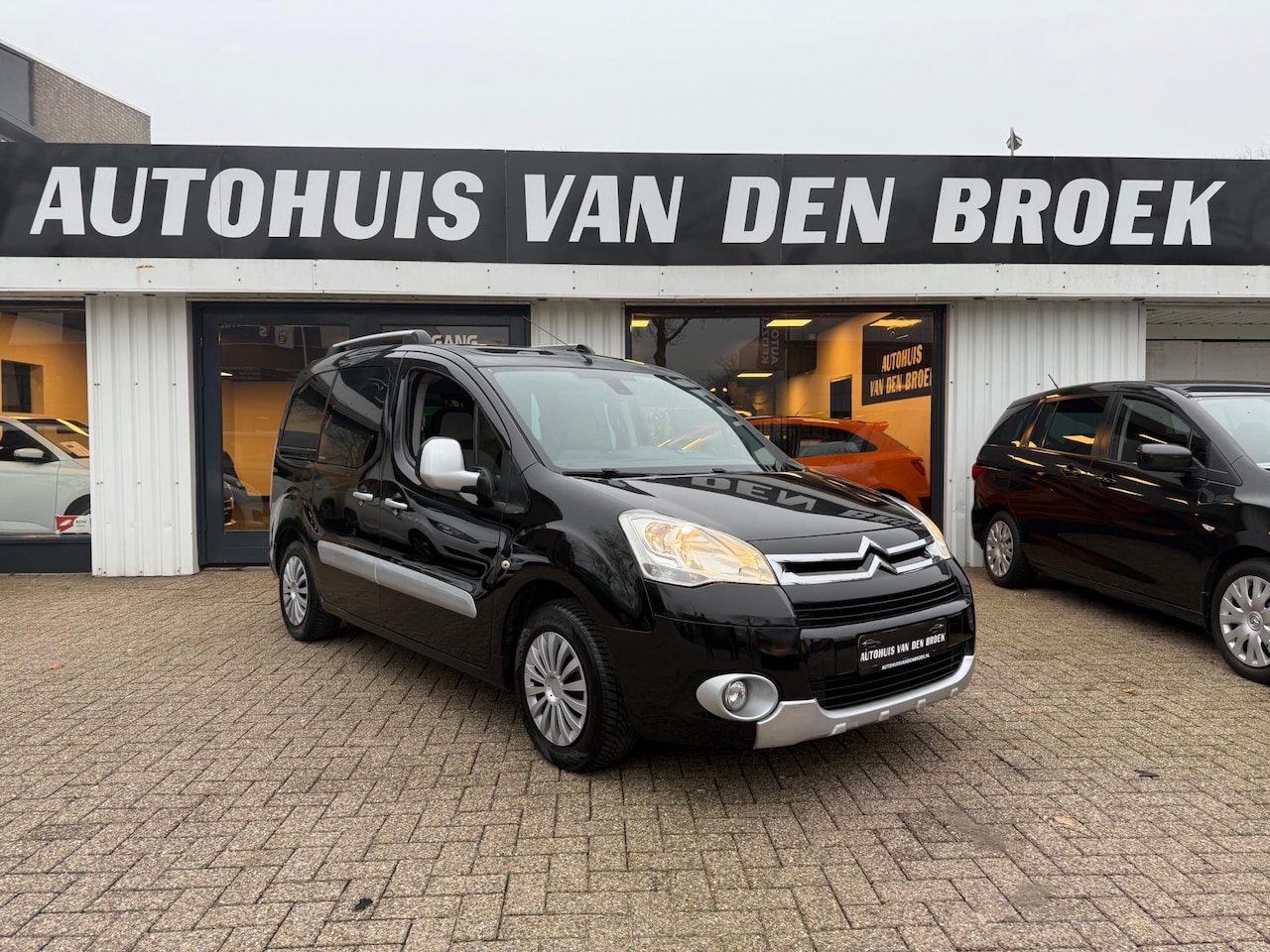 Citroën Berlingo - 1.6 VTi Multispace 120Pk Ac Pano Cruise Ctr Pdc Trekhaak Nw Apk - AutoWereld.nl