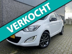 Hyundai i20 - 1.2 HP i-Motion/Dealer onderh/Nieuwe beurt