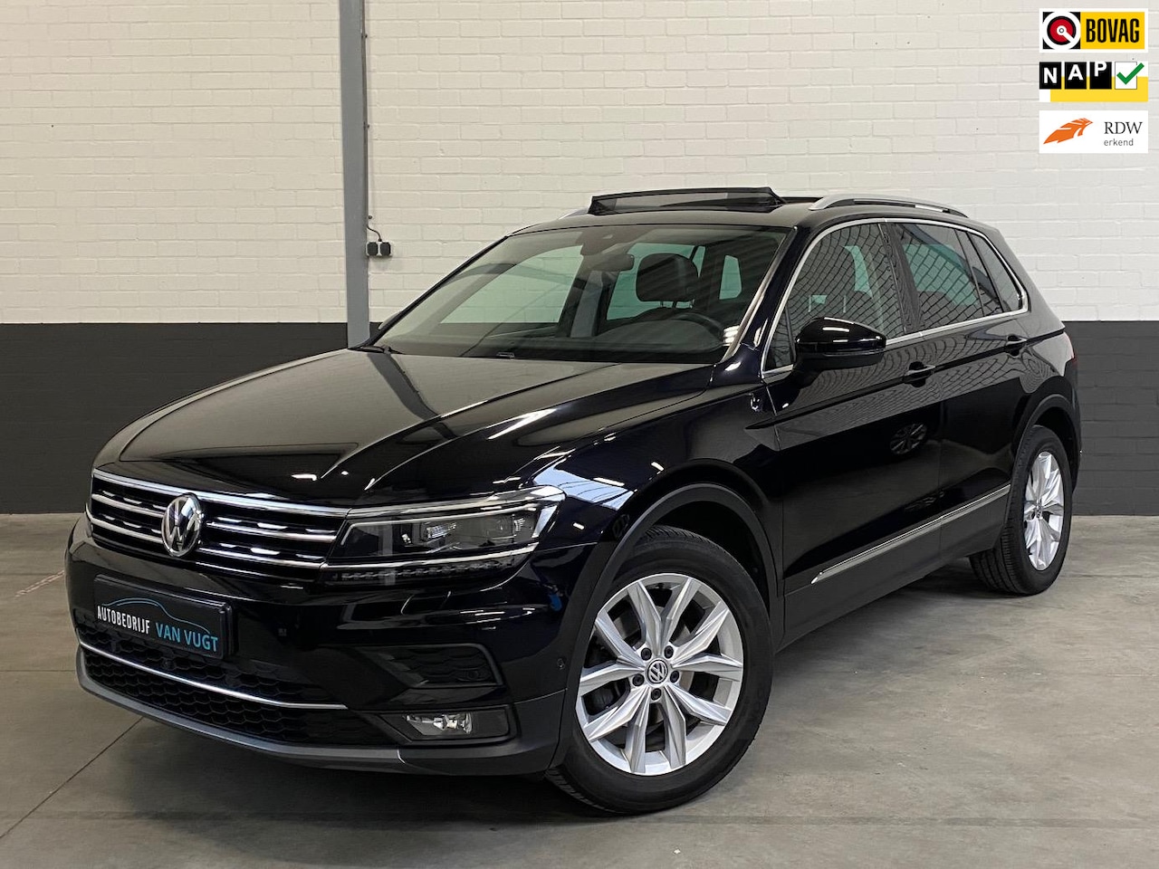 Volkswagen Tiguan - 1.5 TSI Highline automaat, pano, leer, climate, NAP - AutoWereld.nl