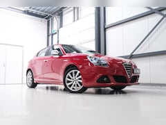 Alfa Romeo Giulietta - 1.4 T Business Executive 170 pk | automaat | Leder interieur | Trekhaak | navigatie |