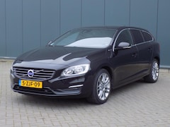 Volvo V60 - 2.4 D6 AWD Plug-In Hybrid Momentum