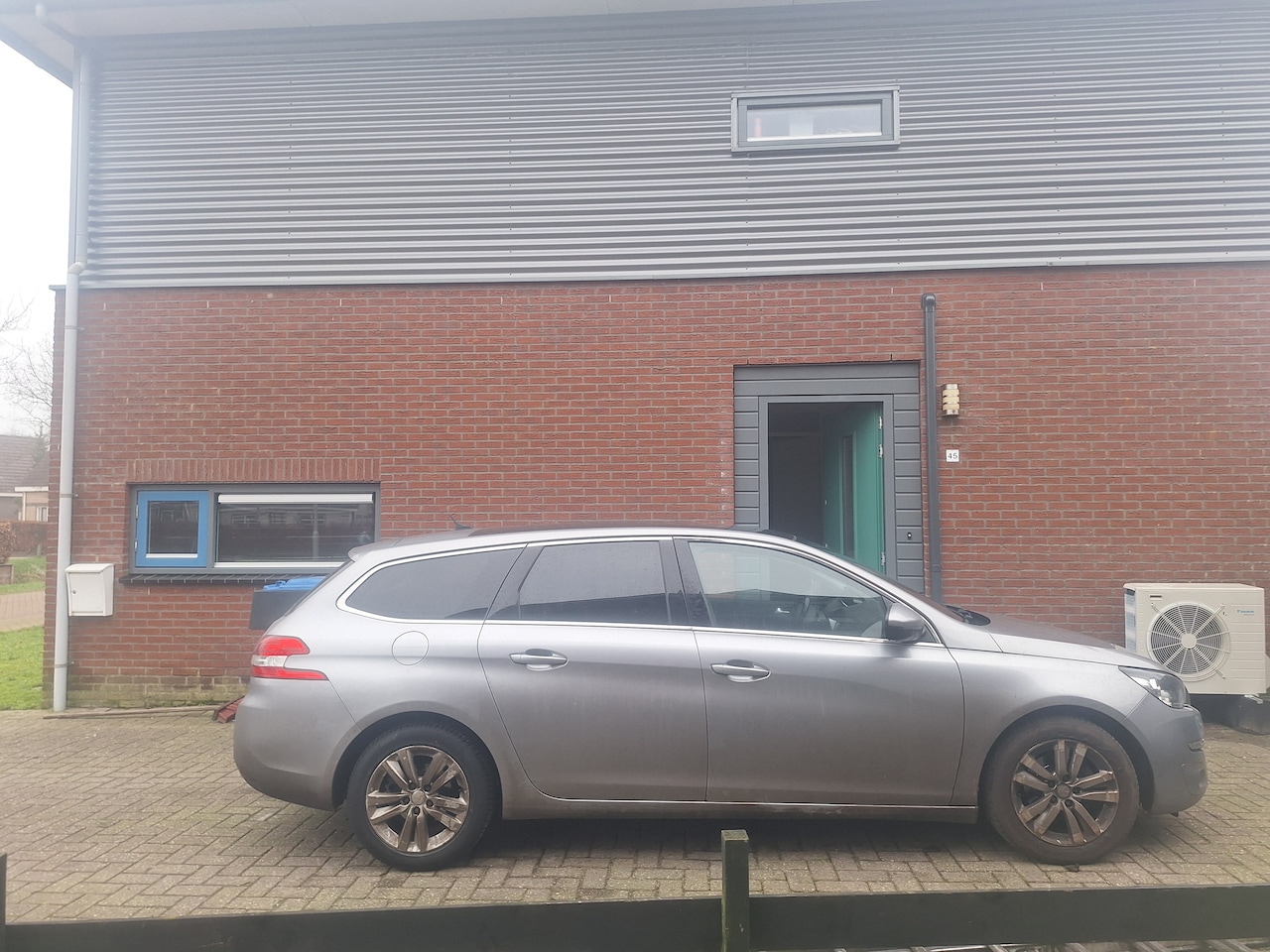 Peugeot 308 SW - 1.6 BlueHDI Blue Lease Limited - AutoWereld.nl