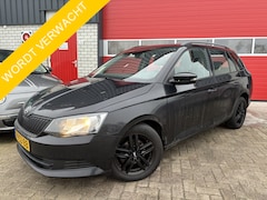 Skoda Fabia Combi - 1.2 TSI Active TREKHAAK / AIRCO / ELEK RAMEN / RADIO