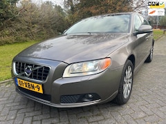 Volvo V70 - 1.6 T4 Limited Edition