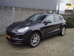 Porsche Macan - 2.0 Turbo Automaat AWD Panodak Luchtvering Leder/Alcantara Stoelverw Navi Clima Cruise Xen