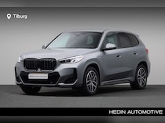 BMW iX1 - xDrive30 Launch Edition 67 kWh | Achteruitrijcamera | DAB-Tuner | PDC Voor/Achter | ISOFIX